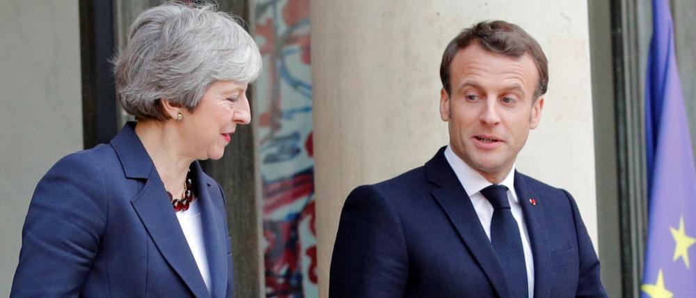 Frankreichs Staatschef Emmanuel Macron und die britische Premierministerin Theresa May am Dienstagabend in Paris.
