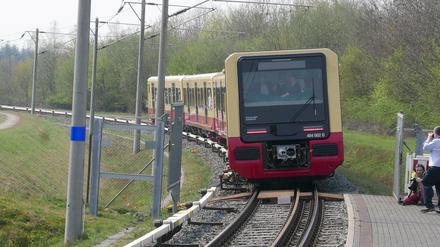 160 000 Kilometer müssen die Prototypen testfahren, bevor Fahrgäste einsteigen dürfen.