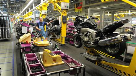 Blick in die Produktion des BMW-Motorradwerks in Spandau.