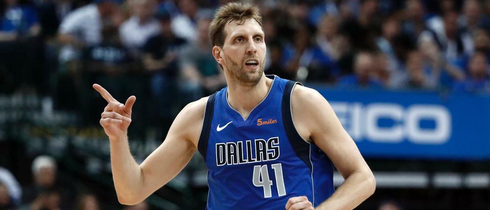 Dirk Nowitzki bei seinem letzten Heimspiel.