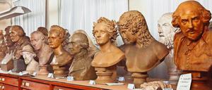 Gipsplastiken im Depot der Berliner Akademie der Künste. 