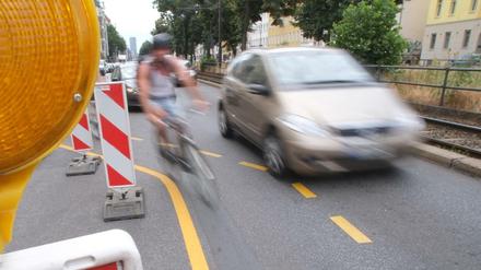 Gefahrenquelle Baustelle: Dort, wo an der Verkehrswende gearbeitet wird, wird der Platz oft noch enger.