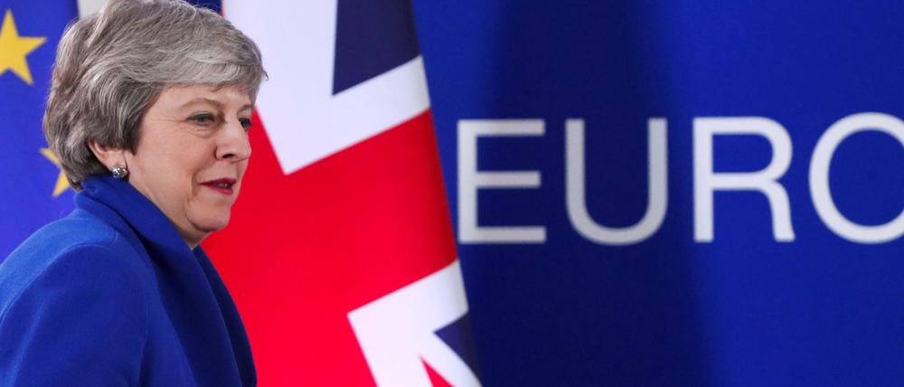 Die britische Premierministerin Theresa May kann weiter verhandeln.