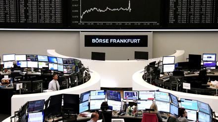 Die 30 größten im Deutschen Aktienindex Dax notierten Konzerne kommen auf eine um gut zwei Milliarden höhere Dividendensumme von 38,6 Milliarden Euro.