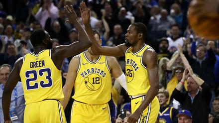 Die Gejagten. Die Golden State Warriors wollen die dritte Meisterschaft in Folge feiern.