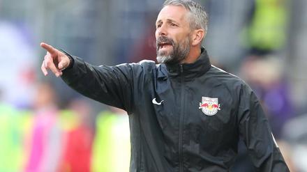 Marco Rose gibt Anweisungen.