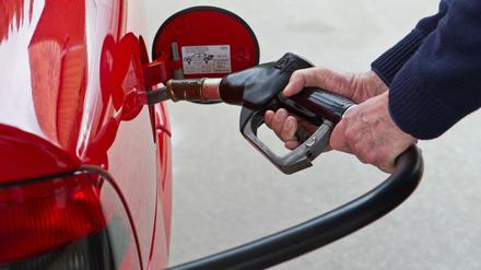 Tanken ist ziemlich teuer geworden.