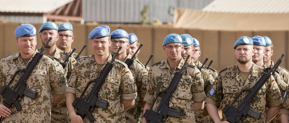 Deutsche Blauhelm-Soldaten im malischen Bundeswehr-Stützpunkt "Camp Castor".