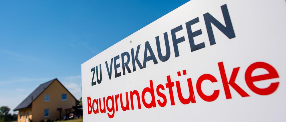 Im Kreis Dahme-Spreewald, der von Schönefeld im Speckgürtel bis an den Spreewald und die Lausitz im Süden reicht, gehen wie schon seit Jahren die Preise für Immobilien weiter nach oben.