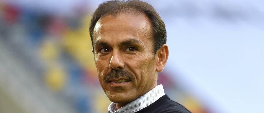 Jos Luhukay ist als Cheftrainer schon mit drei Vereinen in die Bundesliga aufgestiegen. 