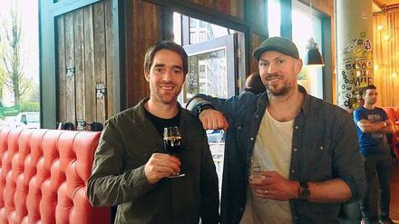 Die Schotten James Watt (r.) und Martin Dickie haben Brewdog gegründet, mittlerweile Europas größte Craft-Bier-Brauerei.
