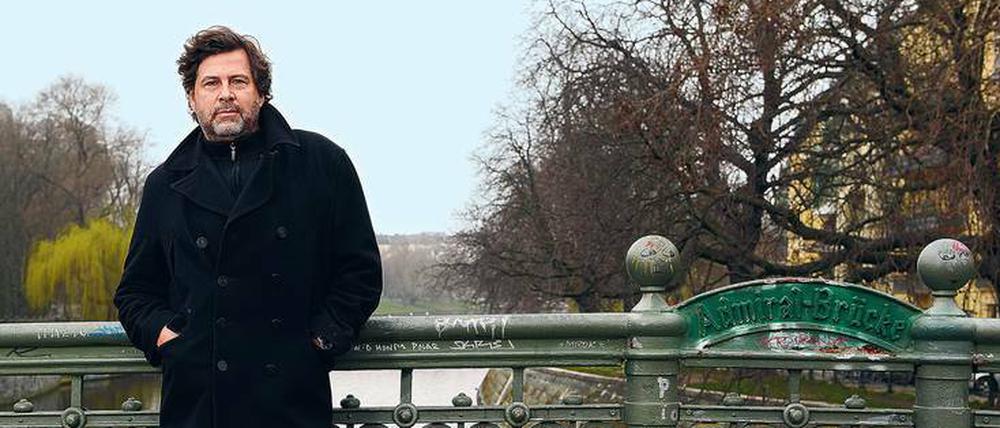 Tatort Admiralbrücke. Schwarzwald-Tatort-Kommissar Hans-Jochen Wagner, 50, wohnt im Graefekiez.