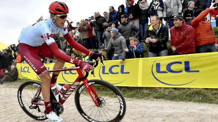 Nils Politt kam richtig gut über das berüchtigte Kopfsteinpflaster auf dem Weg nach Roubaix.