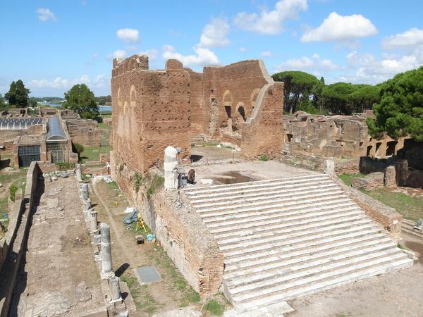 Das Kapitol von Ostia.