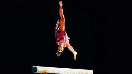 Ringsherum: Turnerin Pauline Schäfer holte vor zwei Jahren WM-Gold am Schwebebalken. Am Sonntag startet sie im EM-Finale in Stettin.