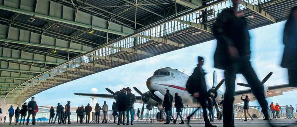 Ja, wo fliegen sie denn? Nicht mehr in Berlin-Tempelhof.