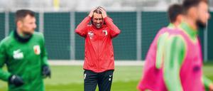 Mit Haut und Haaren: Als Trainer verlangt Martin Schmidt von seinen Spielern hohe Intensität und volle Leidenschaft.