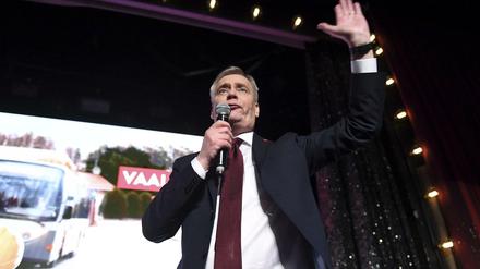 Antti Rinne und die Sozialdemokraten haben die Wahl ganz knapp gewonnen.