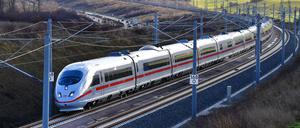 Auch die Preise für ICE-Fahrten könnten sinken.