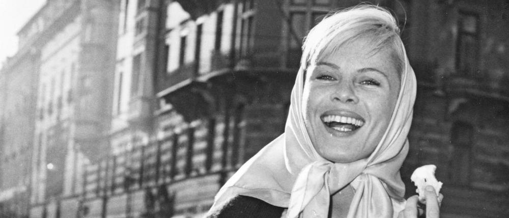 Schwedischer Herbst. Bibi Andersson im Oktober 1964 in Stockholm.