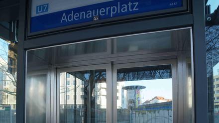 Der Aufzug des Geschehens am Adenauerplatz.