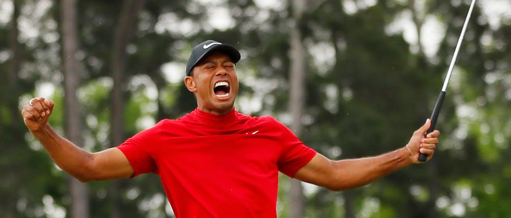 Im siebten Himmel. Tiger Woods nach dem Putt am 18. Loch am Sonntag bei den Masters.