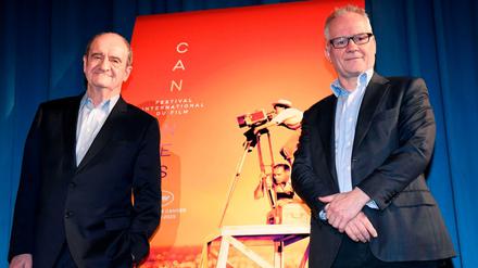 Pieter Lescure (L) , der Präsident des Filmfestivals Cannes, und der künstlerische Leiter Thierry Frémaux bei der Präsentation des Festivalprogramms am Donnerstag in Paris.