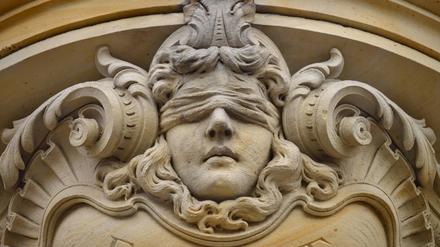 Justitia.