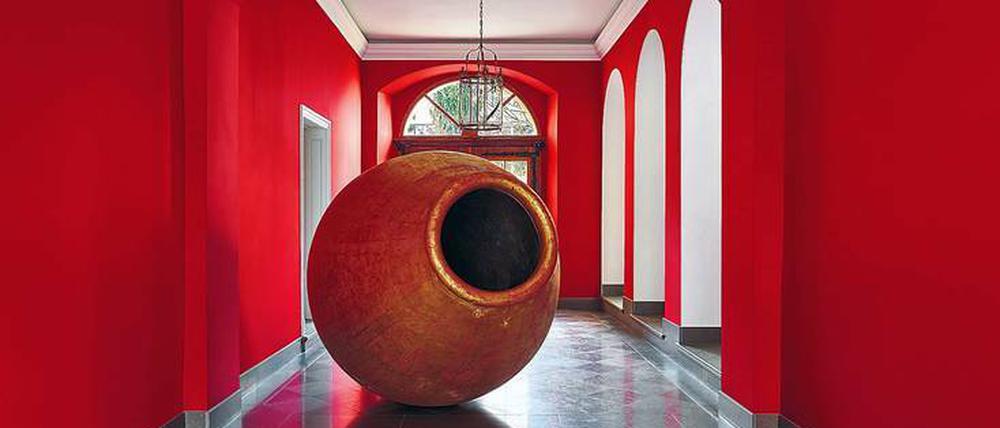 "The Spinning Oracle of Delphi" von James Lee Byars aus dem Jahr 1986.