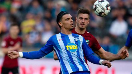 Karim Rekik wird auf jeden Fall in der Innenverteidigung spielen, sein Nebenmann Niklas Stark fällt aus. 
