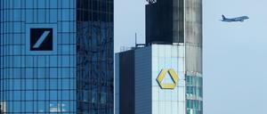 Die Zentralen von Deutscher Bank und Commerzbank in Frankfurt am Main.