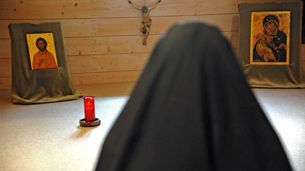 Über allem steht die Suche nach Gott. Im Kloster nimmt Liebe andere Formen an.