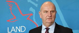 War nicht seine Woche: Die Entscheidungen von Brandenburgs Ministerpräsidenten, Dietmar Woidke, wurden teils harsch kritisiert.