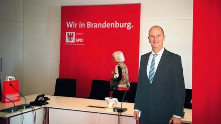 Pappkamerad: Werbeaufsteller von Brandenburgs Ministerpräsident und SPD-Landeschef Dietmar Woidke.