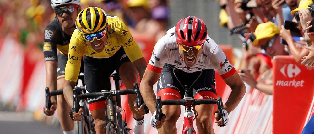 Kleben am Hinterrad und bald auch im Stickeralbum: Die Fahrer bei der Tour de France.