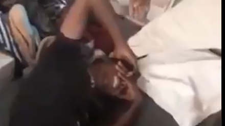 Die Flüchtlingshelfer "MSF Sea" teilten ein Video auf Twitter, auf dem Flüchtlinge in Libyen beschossen werden.