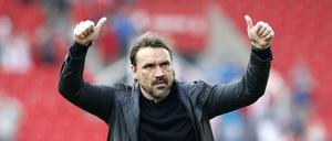 Daumen hoch. Daniel Farke und Norwich City stehen kurz vor dem Aufstieg in die Premier League.