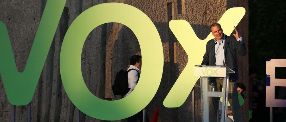 Javier Ortega Smith, Generalsekretär der Partei Vox