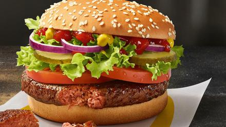 So sieht der Big Vegan TS, der erste vegane Burger bei McDonald's aus.