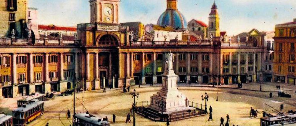 Sehnsuchtsort Neapel: die Piazza Dante in einer historischen Aufnahme aus den 30er Jahren.