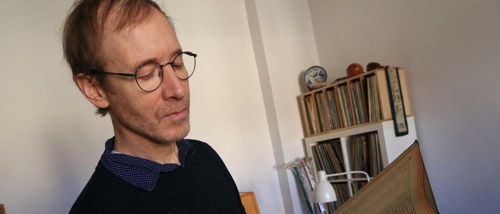 Miller recherchierte Namen und Schicksale im Berliner Gedenkbuch.