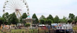 Das Baumblütenfest in Werder (Havel) ist für Menschen aus Berlin und der Umgebung ein beliebtes Ausflugsziel.