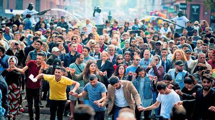 Jeder sich selbst der Nächste? Heinz Bude wirbt für mehr Gemeinschaftssinn. Das Kreuzberger „Myfest“ 2018. 