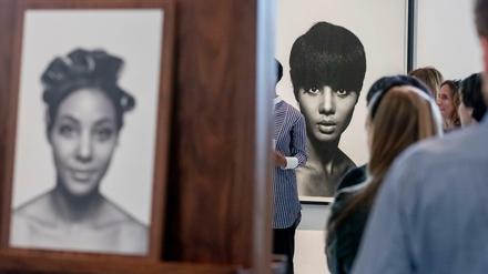 Die Ausstellung "The Black Image Corporation" im Martin-Gropius-Bau.