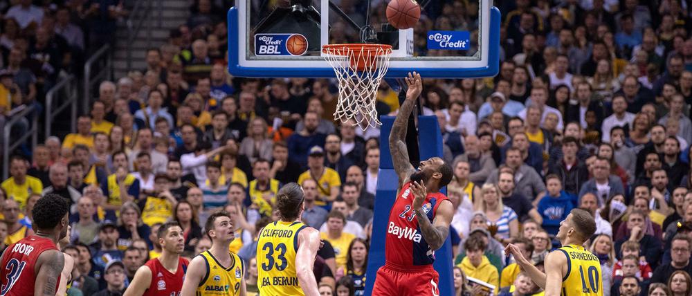 Lufthoheit. Bayern Derrick Williams zeigte all seine Cleverness, die er sich in der NBA angeeignet hat.