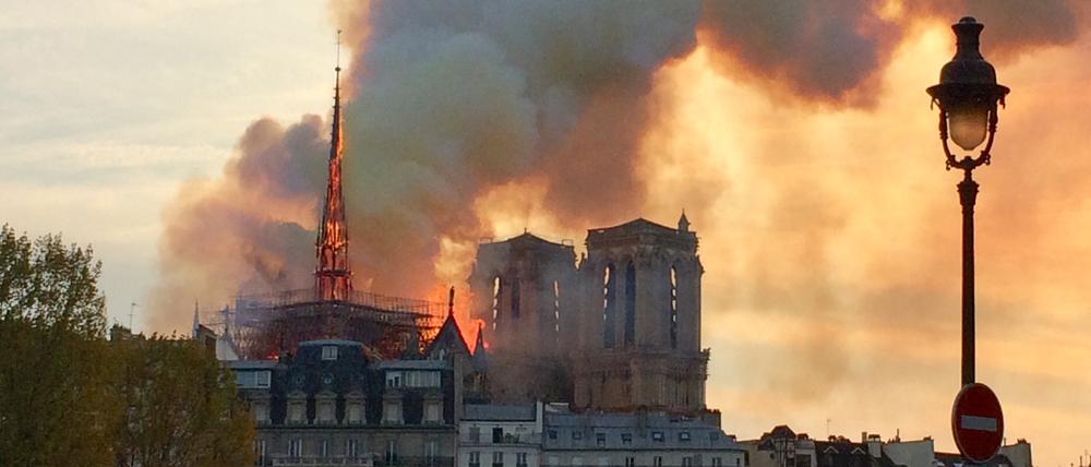 Notre-Dame in Flammen