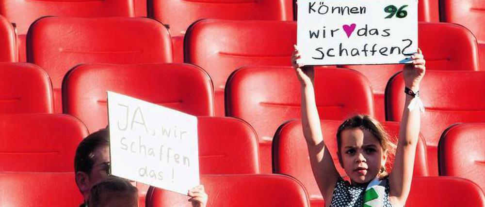 Ja. Nein. Vielleicht. Bei einer Niederlage gegen den FC Bayern und einem Punktgewinn von Stuttgart in Berlin wäre der zweite Abstieg von Hannover innerhalb von drei Jahren besiegelt.