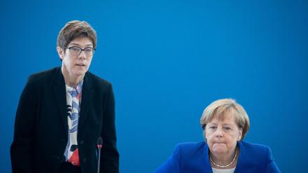 Bundeskanzlerin Angela Merkel und CDU-Chefin Annegret Kramp-Karrenbauer bei der Sitzung des Bundesvorstandes.
