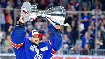 Torwart Dennis Endras hatte großen Anteil am Titelgewinn der Adler Mannheim.