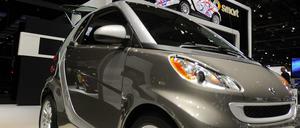 Zu der Entscheidung hätten der schrumpfende Markt für Kleinstwagen sowie hohen Kosten für die Anpassung an US-Vorschriften beigetragen, hieß es.